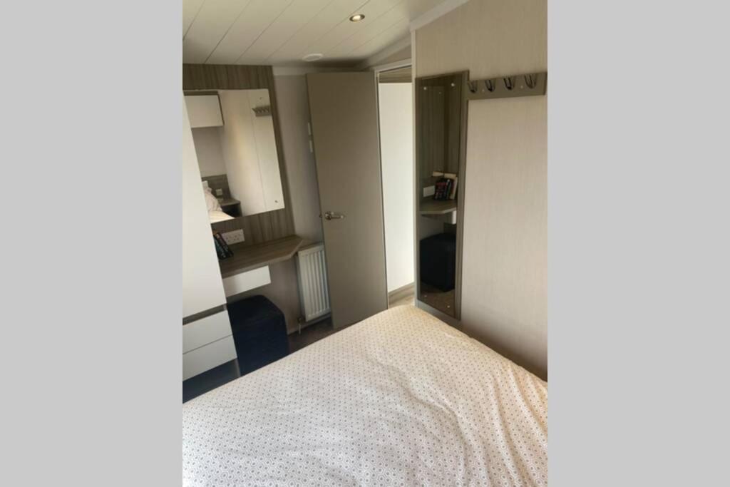 Presthaven Cozy Retreat Apartment Prestatyn Ngoại thất bức ảnh
